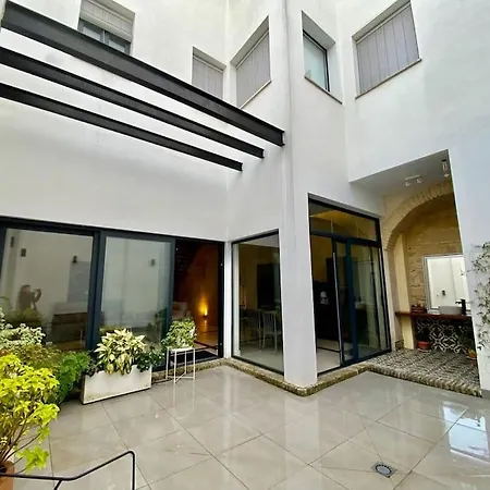 Preciosa Casa Centro Historico Jerez, Parking Privado+ Wi-fi * Jerez de la Frontera